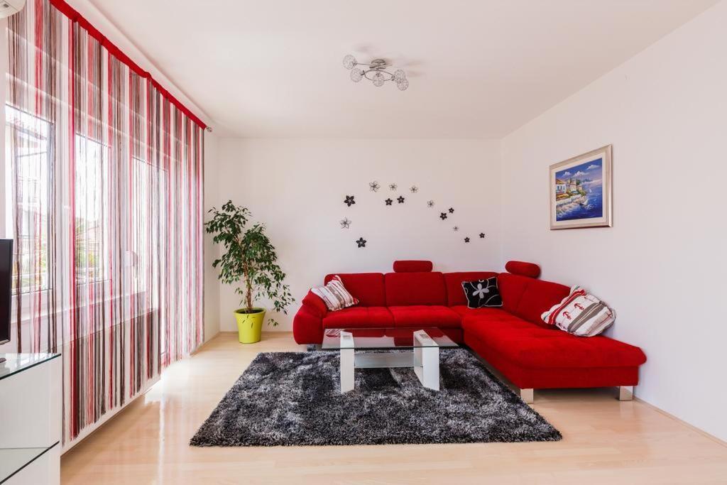 Apartman A&B Каштела Екстер'єр фото