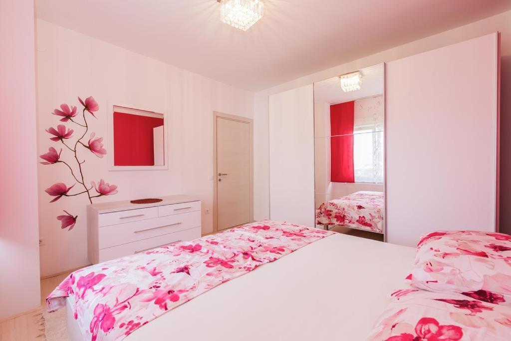 Apartman A&B Каштела Екстер'єр фото